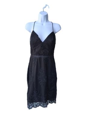 Entry Black Lace Spaghetti Criss Cross Strap V-Neck Cocktail Dress L NWT